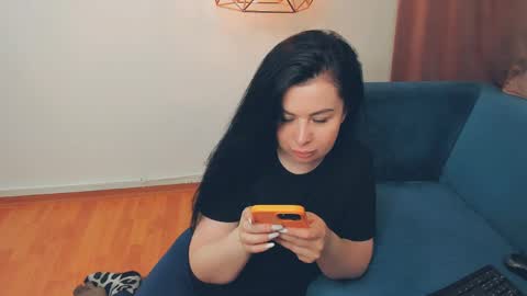 brilliantegirl_ online show from April 15, 7:48 am