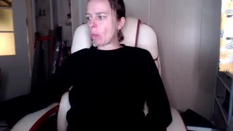 Snapshot of brilliantly chatting on October 29, 10:50 am brilliantly online show from October 29, 10:50 am