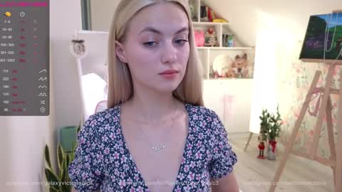 Snapshot of brilliantvictoria chatting on December 16, 11:01 am Vi. online show from December 16, 11:01 am