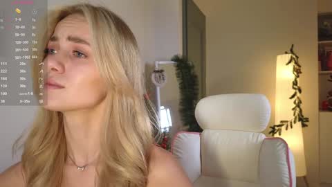 Snapshot of brilliantvictoria chatting on December 31, 9:31 am Vi. online show from December 31, 9:31 am