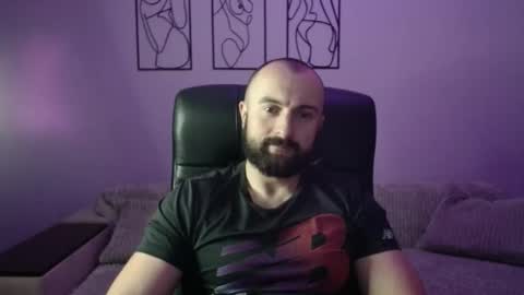 brindlefly69 online show from October 27, 11:47 am