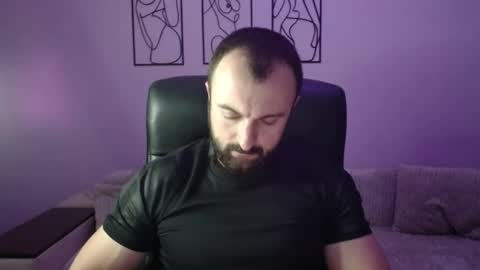 brindlefly69 online show from November 25, 12:16 pm