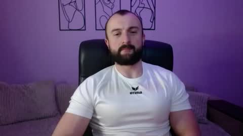 brindlefly69 online show from April 13, 10:32 am