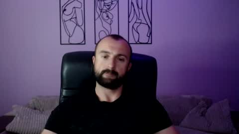 Snapshot of brindlefly69 chatting on July 9, 10:30 am brindlefly69 online show from July 9, 10:30 am