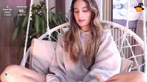  B R I N N A   online show from September 22, 6:10 pm