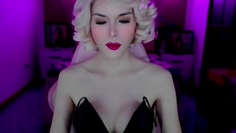 Snapshot of brionatop chatting on October 23, 11:57 pm brionatop online show from October 23, 11:57 pm