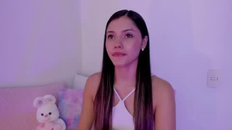 Brisa  online show from April 14, 8:15 pm