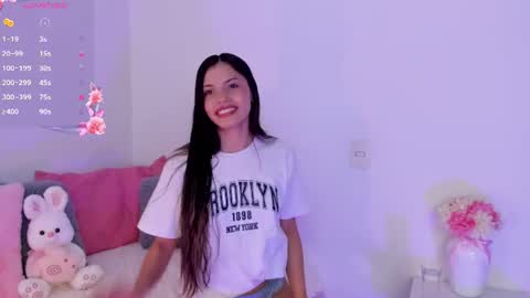 Snapshot of brisa_blue chatting on June 17, 7:15 pm Brisa online show from June 17, 7:15 pm