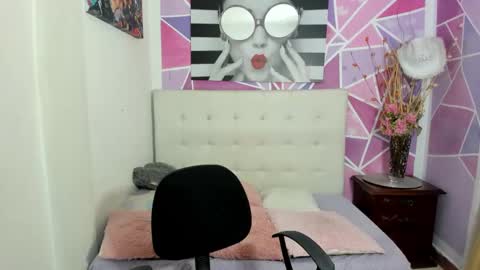 Snapshot of brisahott chatting on February 17, 2:37 pm Brisa online show from February 17, 2:37 pm