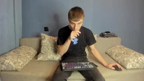 bristlebback online show from October 9, 6:06 pm