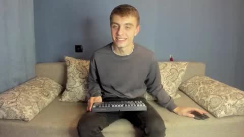 bristlebback online show from October 11, 4:38 pm