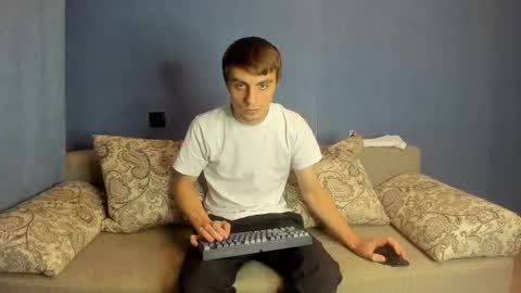 bristlebback online show from December 4, 5:32 pm