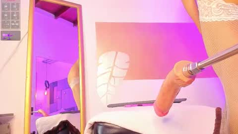 BritannyClaire online show from December 16, 12:37 am