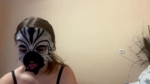 Ciri online show from July 17, 4:23 pm