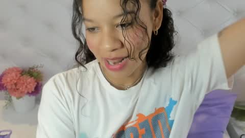 Brithany Rousee online show from December 13, 10:34 pm