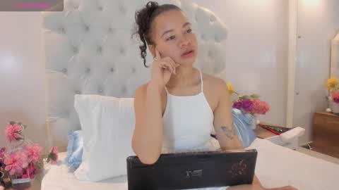 Brithany Rousee online show from November 15, 2:24 pm