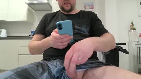 Snapshot of britishman1989 chatting on March 6, 10:17 pm Britishman1989 online show from March 6, 10:17 pm