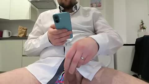 Snapshot of britishman1989 chatting on March 10, 9:31 pm Britishman1989 online show from March 10, 9:31 pm