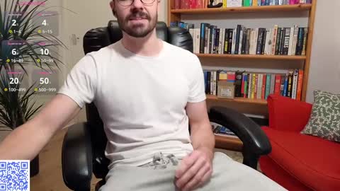 Callum online show from December 4, 12:58 pm