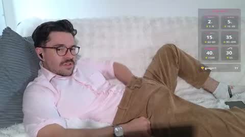 Snapshot of britishpoet chatting on June 19, 5:17 pm Callum online show from June 19, 5:17 pm