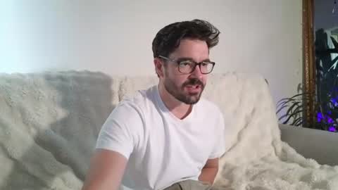 Snapshot of britishpoet chatting on July 21, 7:49 pm Callum online show from July 21, 7:49 pm