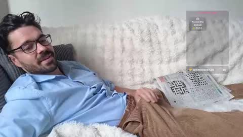 Snapshot of britishpoet chatting on July 31, 6:07 pm Callum online show from July 31, 6:07 pm