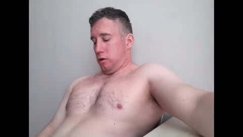 Snapshot of britishricky chatting on March 9, 3:32 am BritishRicky online show from March 9, 3:32 am