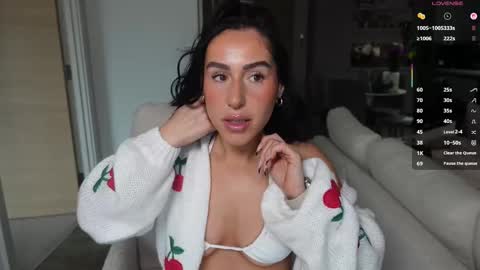 Snapshot of britishsofia chatting on February 3, 10:09 am British Sofia online show from February 3, 10:09 am