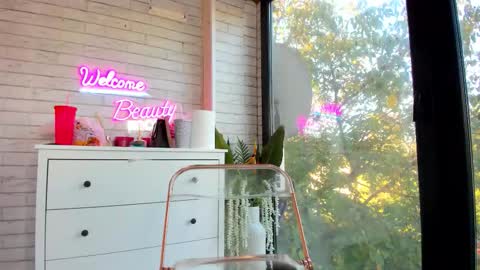 britney_charm online show from October 20, 6:14 am