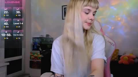 Britney online show from March 27, 7:02 pm