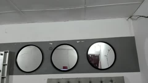 Snapshot of britney_tovar chatting on December 19, 4:19 am Jessica online show from December 19, 4:19 am