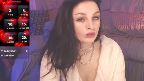 britneybarker online show from February 1, 4:46 am