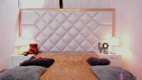 Brittany  online show from January 9, 8:10 pm