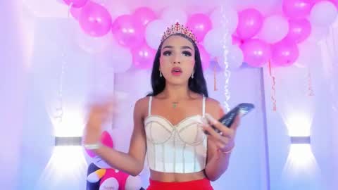 Brittany online show from November 12, 7:31 am