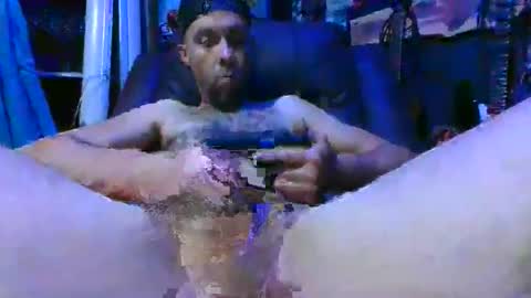 Snapshot of britzchris chatting on November 15, 6:48 pm britzchris online show from November 15, 6:48 pm