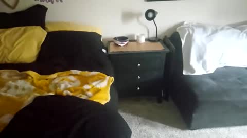 brockdemers1 online show from April 2, 5:54 pm