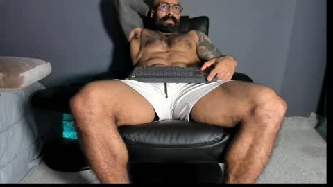 brockhurn_ online show from October 17, 11:51 pm