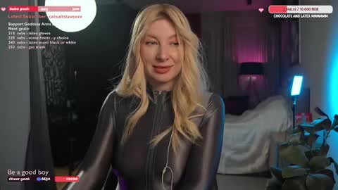 Anna online show from March 30, 5:03 pm