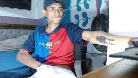 brook_17 online show from April 8, 1:16 am