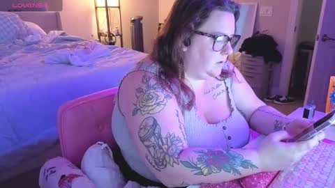 Snapshot of brookenicole3 chatting on November 19, 3:12 pm Madam Brooke online show from November 19, 3:12 pm