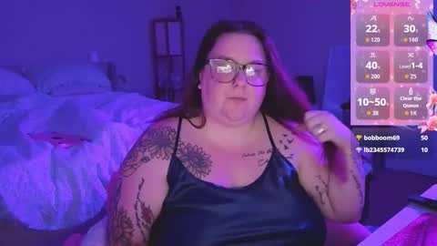 Snapshot of brookenicole3 chatting on November 29, 3:42 am Madam Brooke online show from November 29, 3:42 am