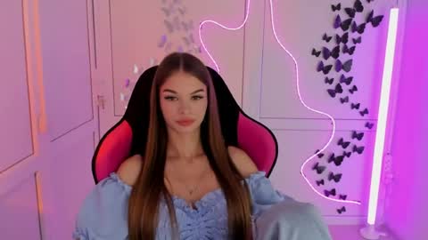 Snapshot of brooklunglow_ chatting on July 26, 12:12 pm Vlada online show from July 26, 12:12 pm