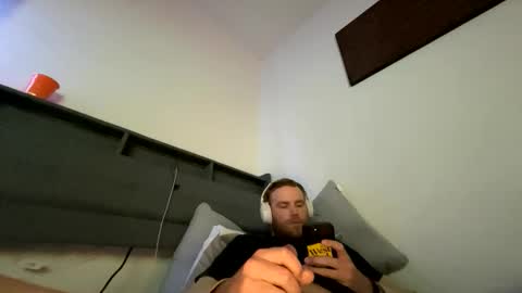 Snapshot of brooklynbanger chatting on February 20, 7:32 am brooklynbanger online show from February 20, 7:32 am