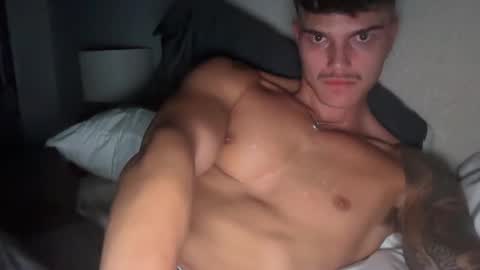 Snapshot of brooklyntay chatting on February 11, 11:04 am BrooklynTay online show from February 11, 11:04 am