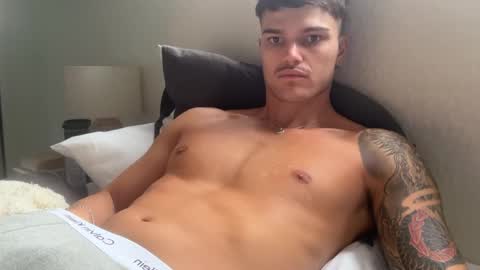 Snapshot of brooklyntay chatting on February 22, 10:30 pm BrooklynTay online show from February 22, 10:30 pm