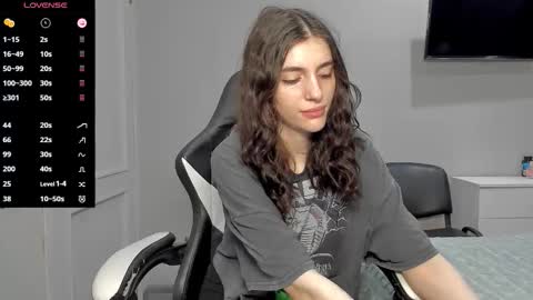 broosnica1 online show from November 7, 8:25 am