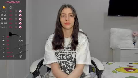 Snapshot of broosnica1 chatting on February 12, 9:59 am broosnica1 online show from February 12, 9:59 am