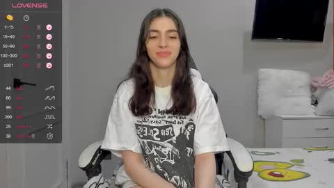 Snapshot of broosnica1 chatting on February 13, 8:10 am broosnica1 online show from February 13, 8:10 am