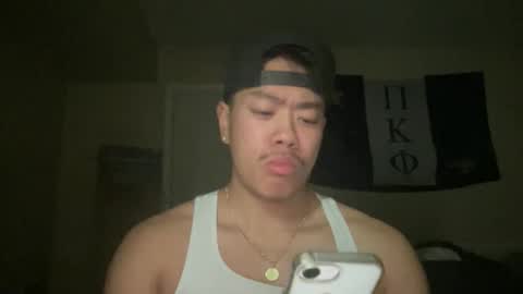 Snapshot of broslidex chatting on March 3, 9:59 am bronoslide online show from March 3, 9:59 am