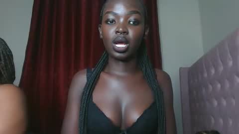 Snapshot of brown_sugar4 chatting on October 22, 6:40 pm brown_sugar4 online show from October 22, 6:40 pm